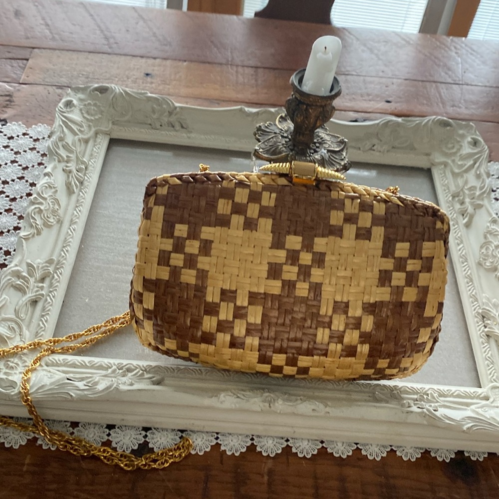 Vintage RODA Italy Hard Shell Purse.  In Excellent Condition.